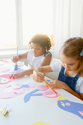 preschool girls painting